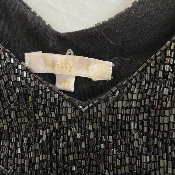 Women's/Juniors V-Neck Stylish Top Size: Medium - Picture 4 of 5